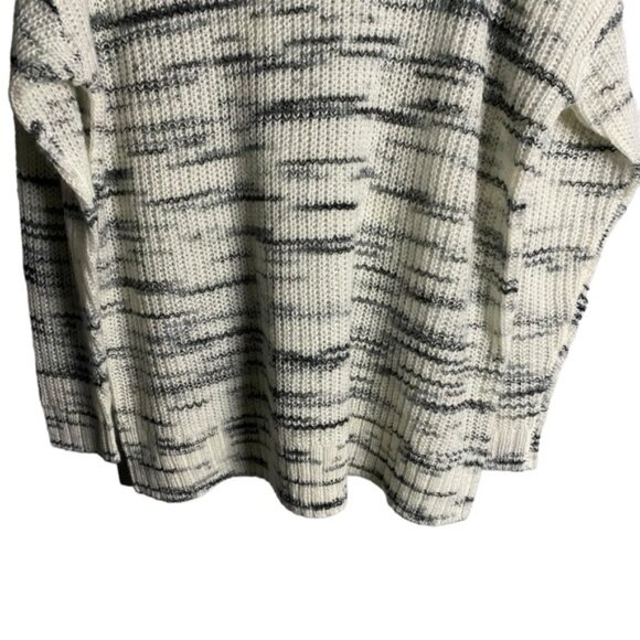 Torrid Women's Soft and Cozy Knit Turtleneck - Picture 3 of 8